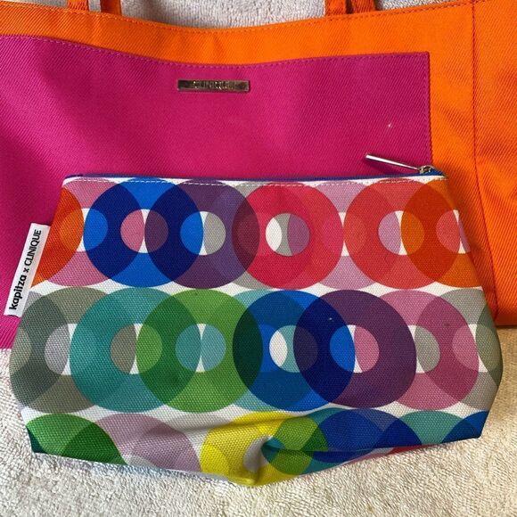 Clinique clarifying lotion 3, 6.7 once’s twice a day exfoliator with bag… - Picture 3 of 9